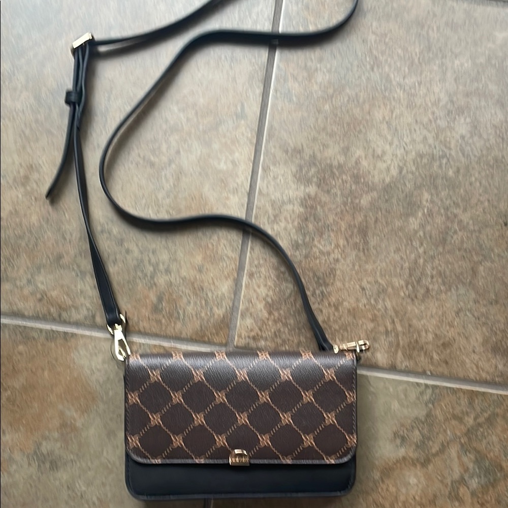 Nine West crossbody